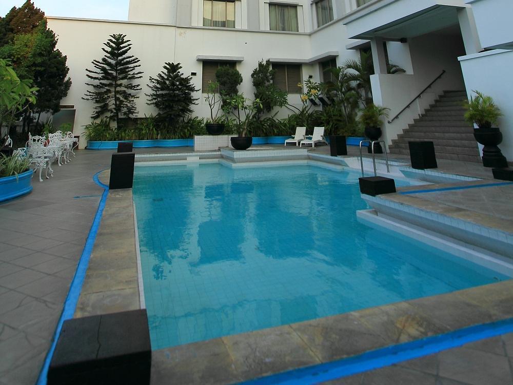 Hotel Sahid Jaya Solo Exterior foto